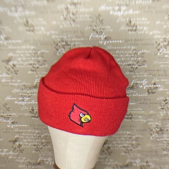 Other - Louisville Cardinal beanie 